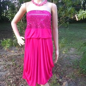 JuniorNWT"LOOP18" pink strapless sequin midi dress